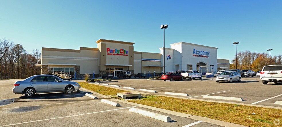 More Photos Of 110 Woody Jones Blvd, Florence Unknown For Lease