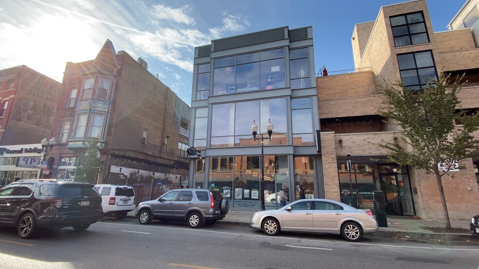 More Photos Of 1448-1450 N Milwaukee Ave, Chicago Storefront Retail Office For Lease