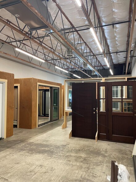 More Photos Of 562-568 Northbay Dr, Napa Warehouse For Lease