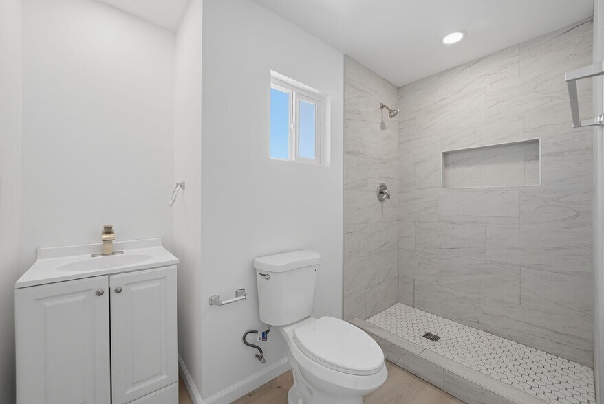 More Photos Of 3153-55 G St, San Diego Apartments For Sale
