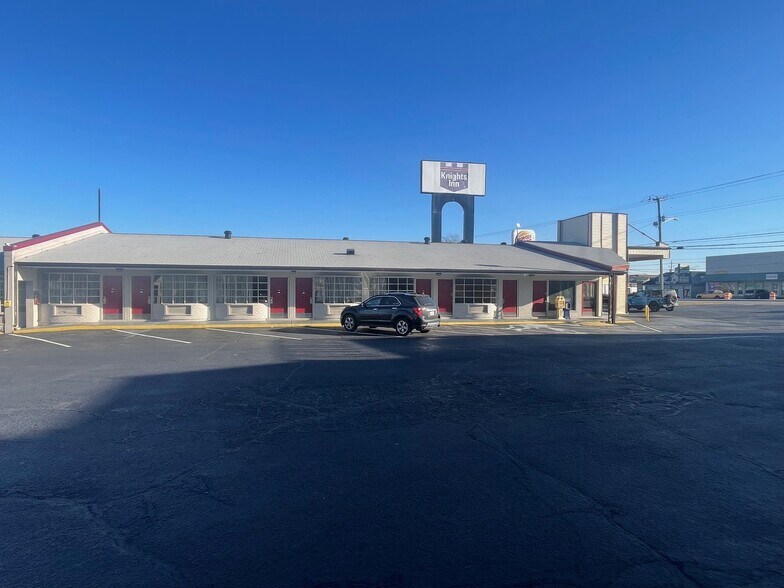 More Photos Of 2848 Bragg Blvd, Fayetteville Hotel For Sale