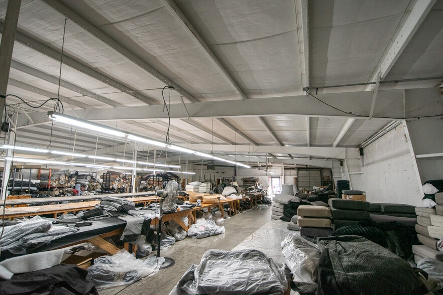 More Photos Of 248 W Franklinville St, Staley Manufacturing For Sale