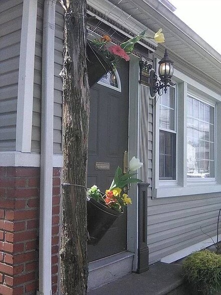 More Photos Of 2038 Grant Ave, Philadelphia Specialty For Sale