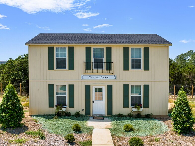 More Photos Of 1470 S Cranes Mill Rd, New Braunfels Lodge Meeting Hall For Sale