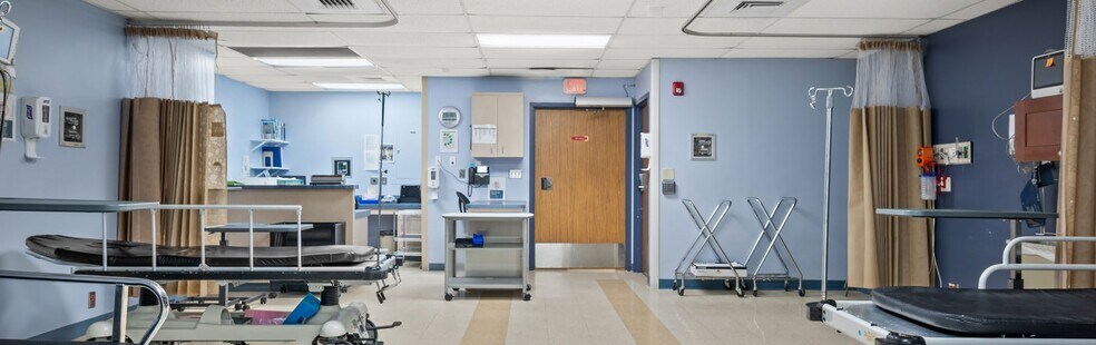 More Photos Of 1130 Ponce De Leon Blvd, Clearwater Medical For Sale