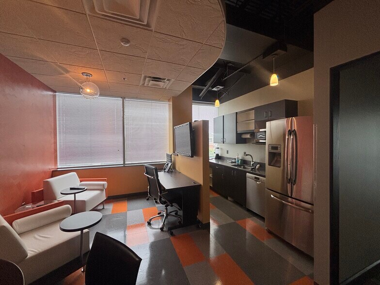 More Photos Of 8894 Stanford Blvd, Columbia Office For Sale