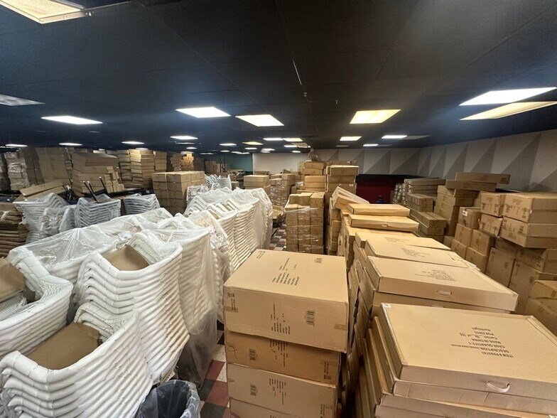 More Photos Of 2335 Union Rd, Cheektowaga Distribution For Sale