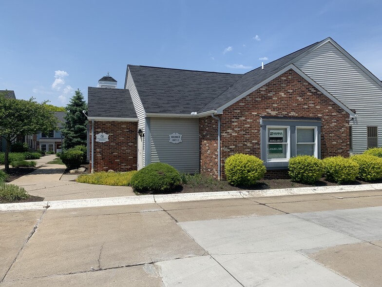 Primary Photo Of 4466 Darrow Rd, Stow Office For Lease