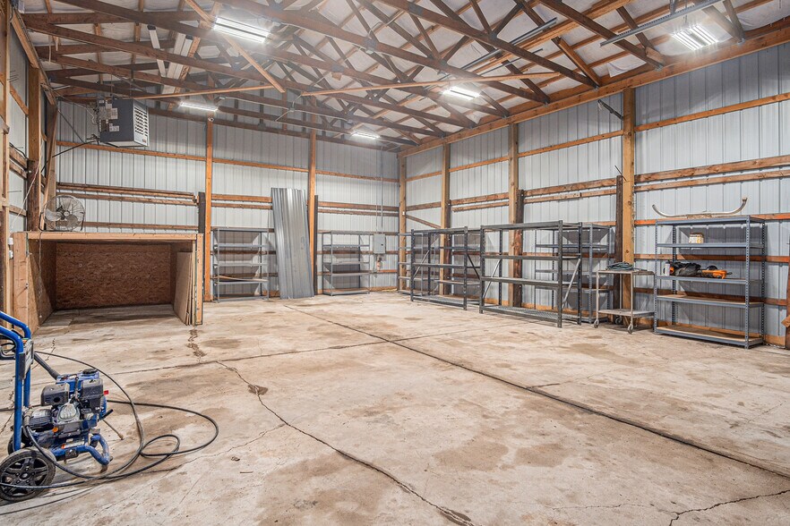 More Photos Of 2601-2603 N 45th St, Omaha Storefront Retail Residential For Sale