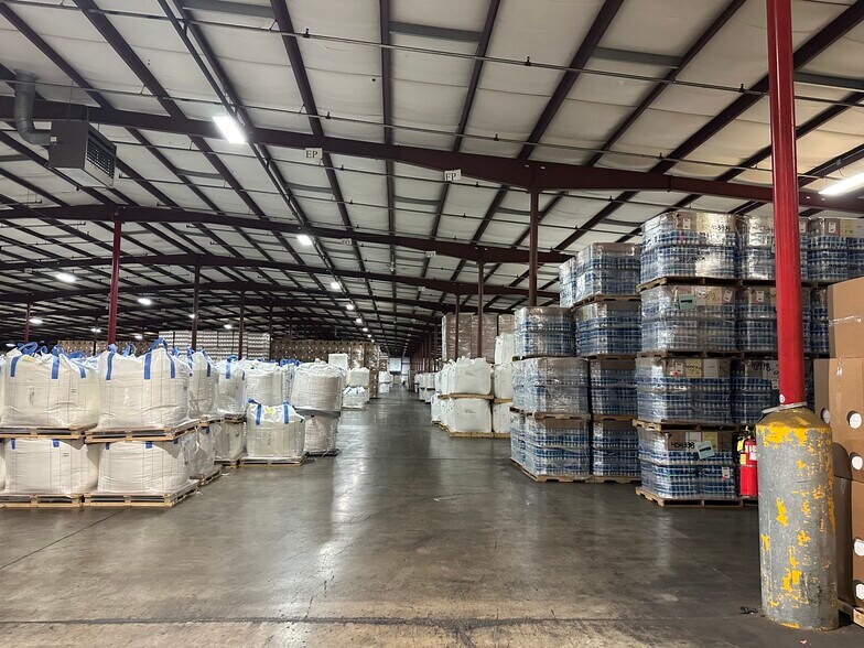 More Photos Of 1507 S Olive St, South Bend Warehouse For Lease