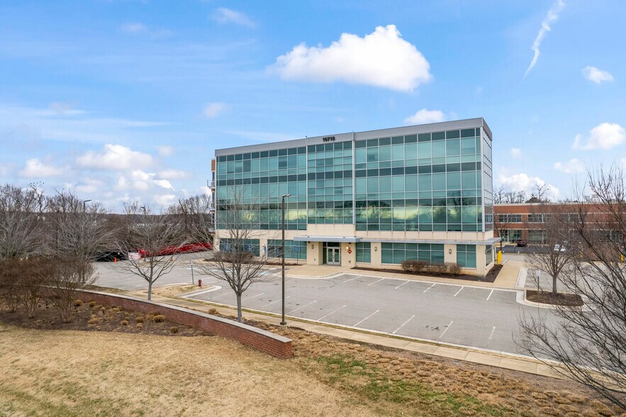 More Photos Of 10718 Richmond Hwy, Lorton Office For Lease