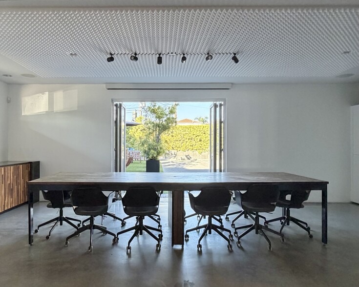 More Photos Of 1920 Olympic Blvd, Santa Monica Loft Creative Space For Lease