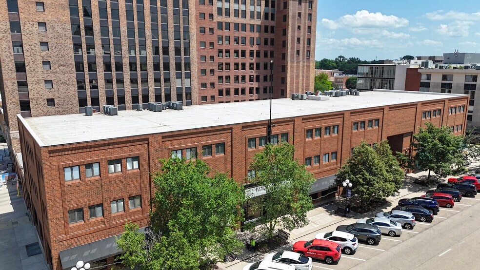More Photos Of 205 N Main St, Bloomington Office For Lease