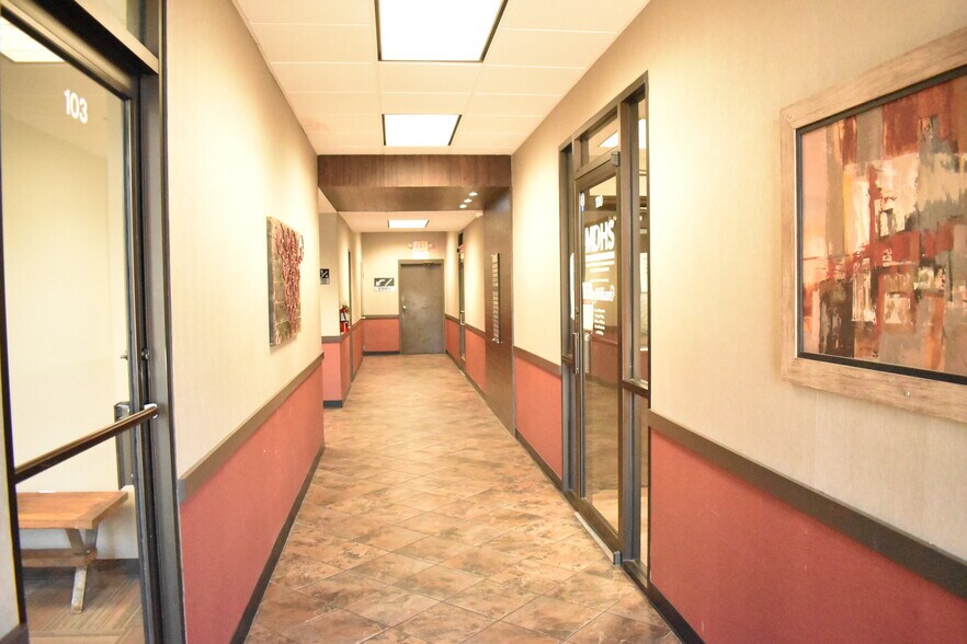 More Photos Of 165 W South St, Hernando Office Residential For Sale