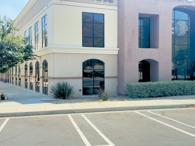 More Photos Of 31569 Canyon Estates Dr, Lake Elsinore Medical For Sale