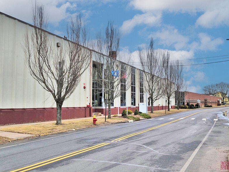 Primary Photo Of 45 Gracey Ave, Meriden Manufacturing For Lease