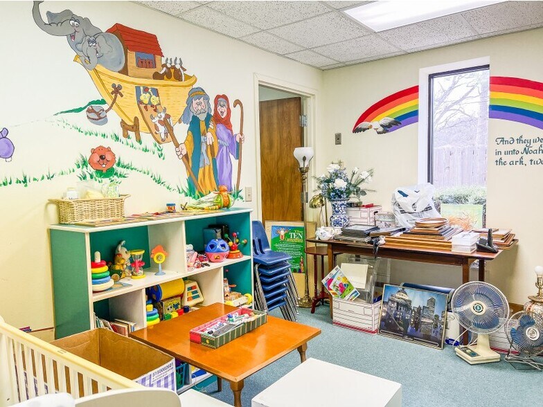 More Photos Of 2506 Shepherds Gln, Wichita Falls Daycare Center For Lease