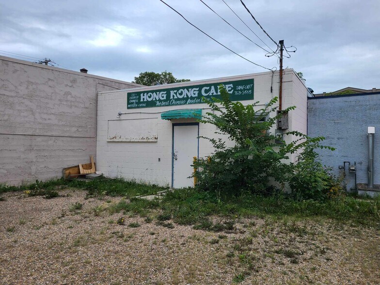 More Photos Of 5014 50 Av, Ponoka Storefront Retail Office For Sale