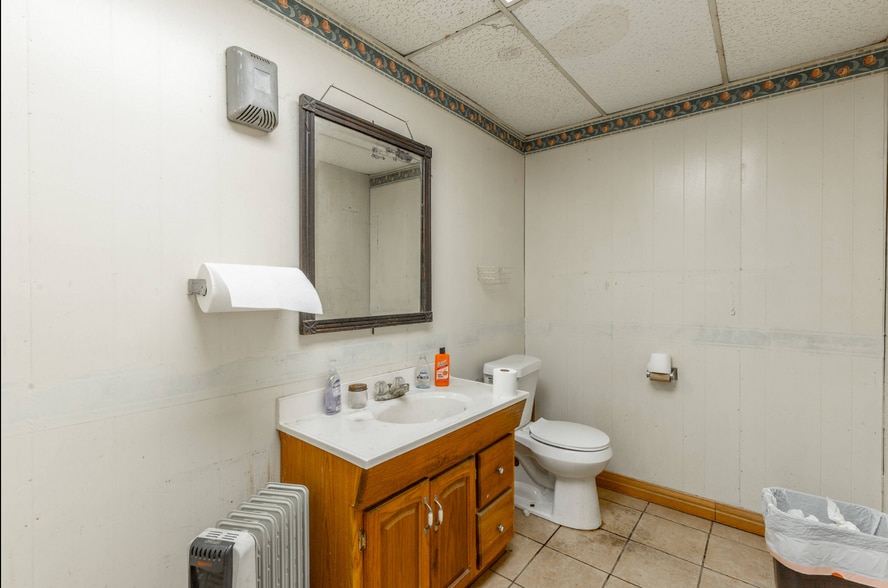 More Photos Of 360 Carbondale Rd SW, Dalton Warehouse For Sale