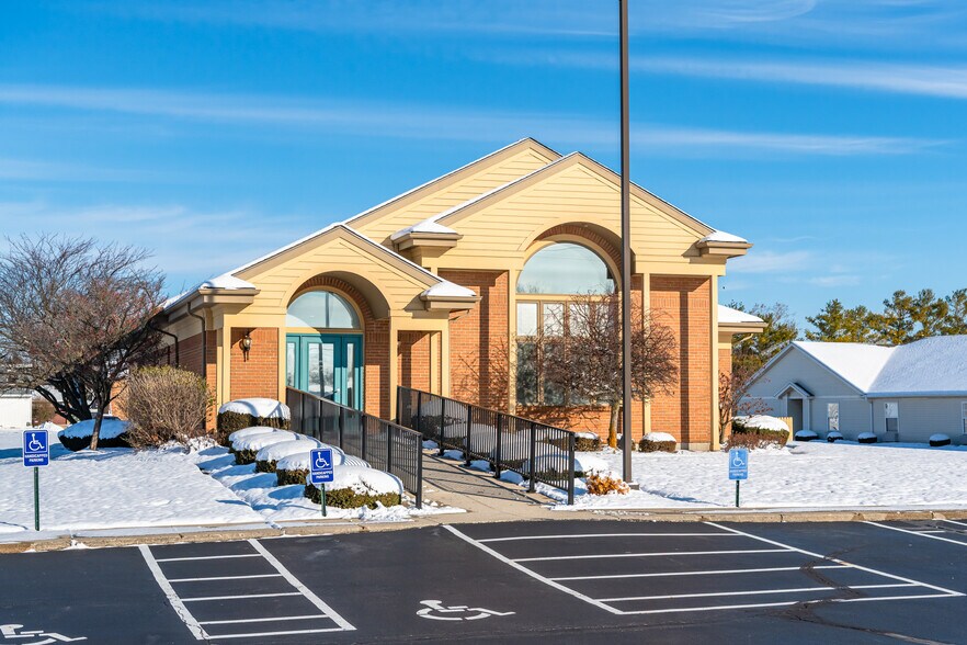 More Photos Of 1752 W High St, Piqua Medical For Sale