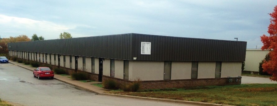 More Photos Of 4310-4346 E 142nd St, Grandview Warehouse For Lease