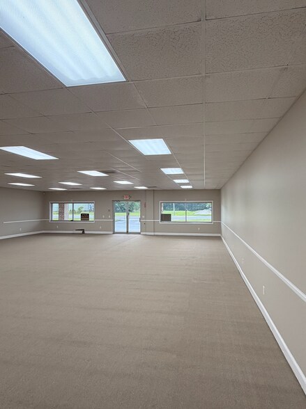 More Photos Of 856-866 W Us-80 Hwy, Pooler Freestanding For Lease