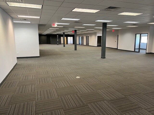 More Photos Of 2985 S Ridge Rd, Green Bay Medical For Sale