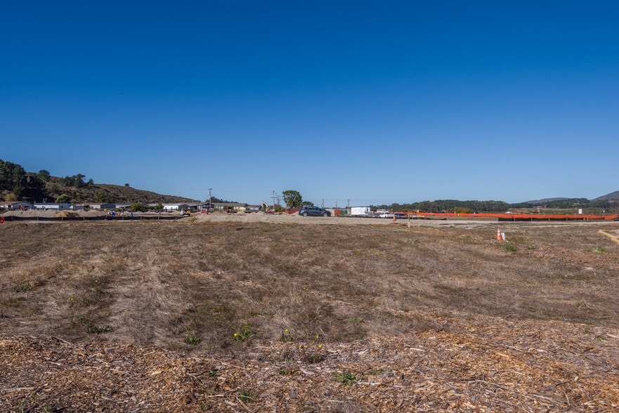 More Photos Of 380 Airport Street, Half Moon Bay Land For Sale