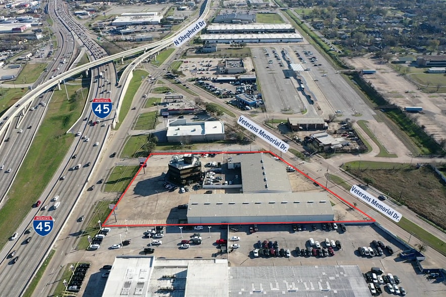 More Photos Of 8245 North Fwy, Houston Unknown For Lease