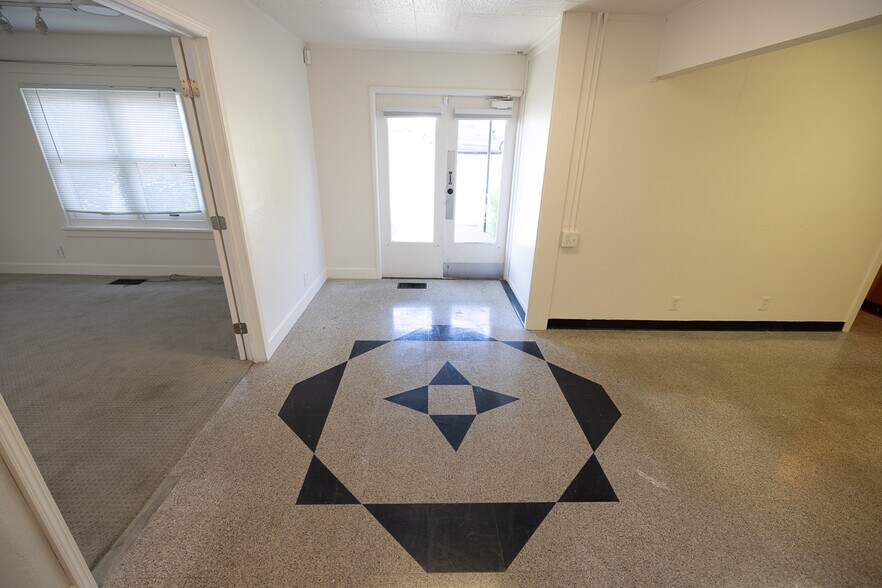 More Photos Of 4918 Sonoma Hwy, Santa Rosa Office For Lease
