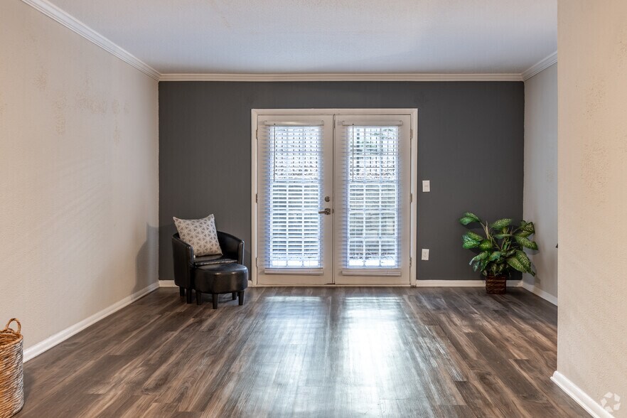 More Photos Of 55 Pharr Rd NW, Atlanta Apartments For Sale