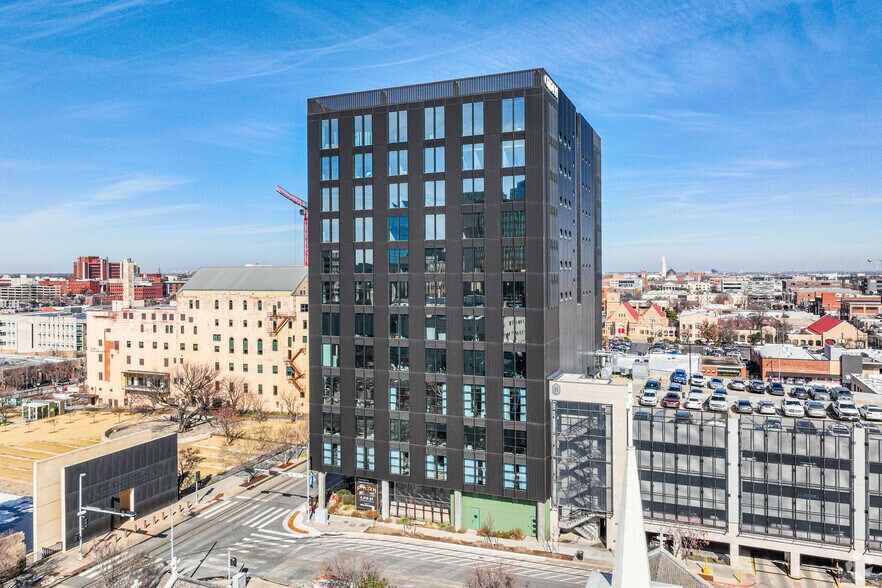 More Photos Of 600 N Robinson Ave, Oklahoma City Office For Lease