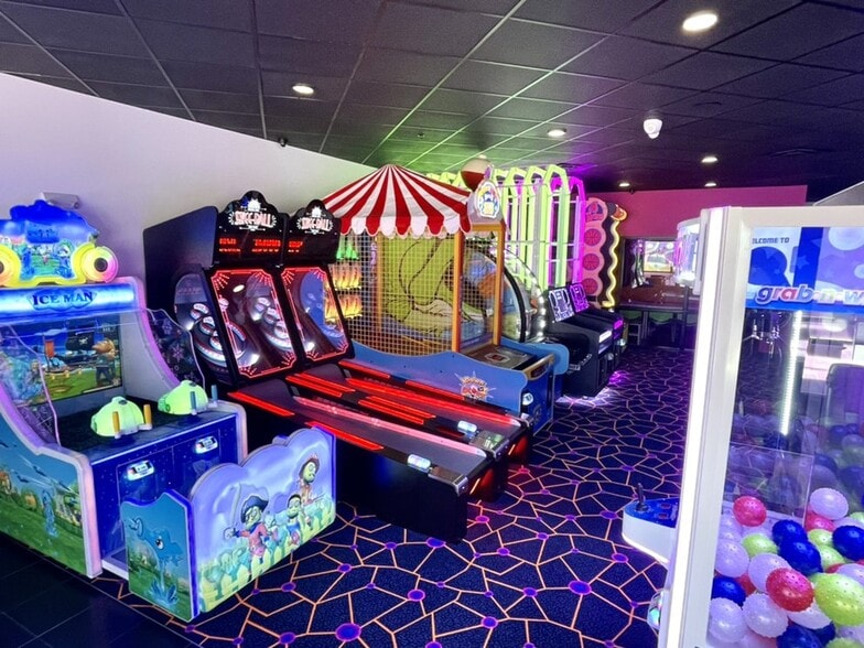 More Photos Of 4095 E Pony Express Pky, Eagle Mountain General Retail For Sale