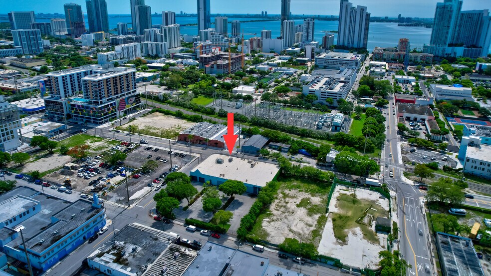 More Photos Of 2050-2090 N Miami Ave, Miami Freestanding For Lease