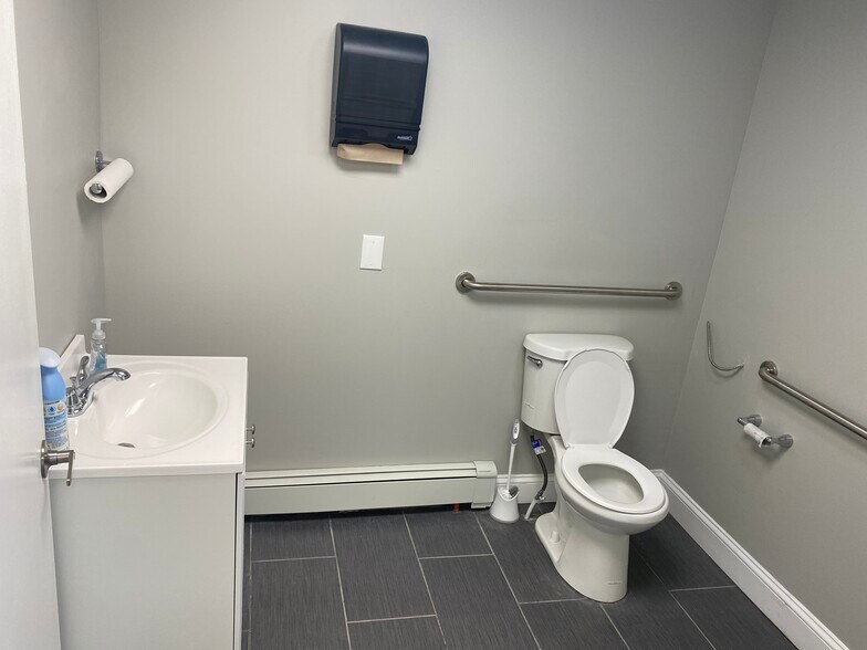 More Photos Of 2795 Whitney Ave, Hamden Office For Sale