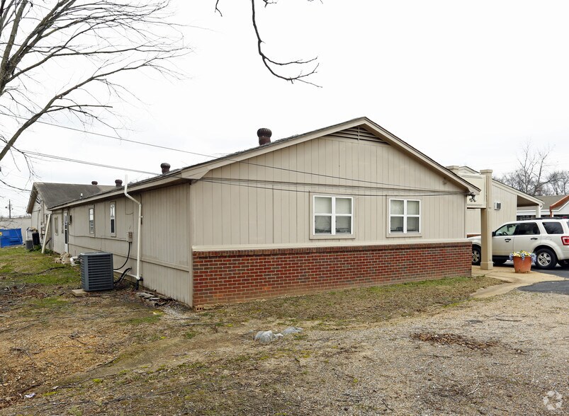 More Photos Of 1723-1755 Main St, Southaven Storefront Retail Office For Sale