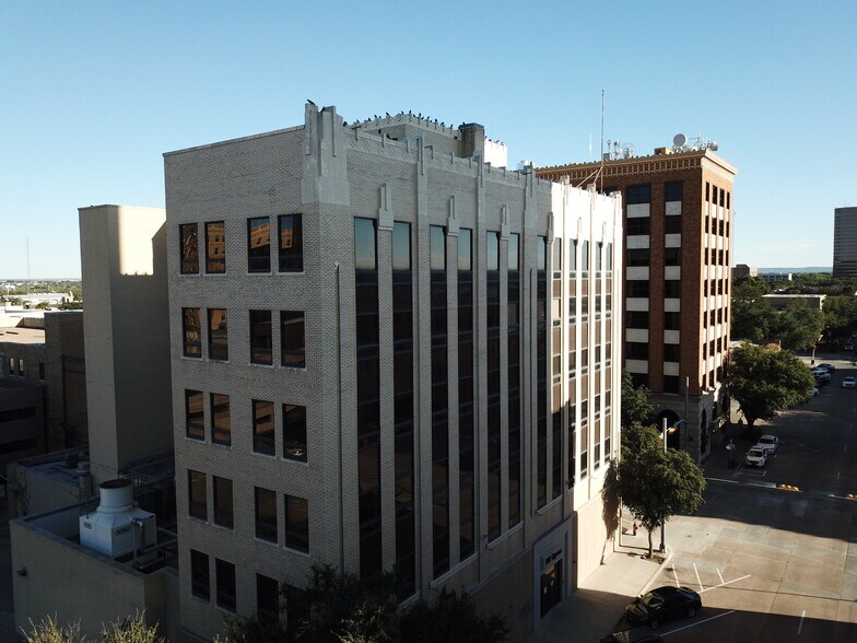 More Photos Of 301 Cypress St, Abilene Office For Sale
