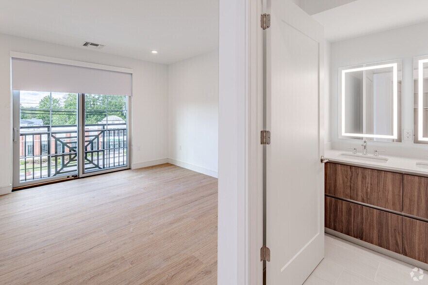 More Photos Of 545 S Livingston Ave, Livingston Apartments For Lease