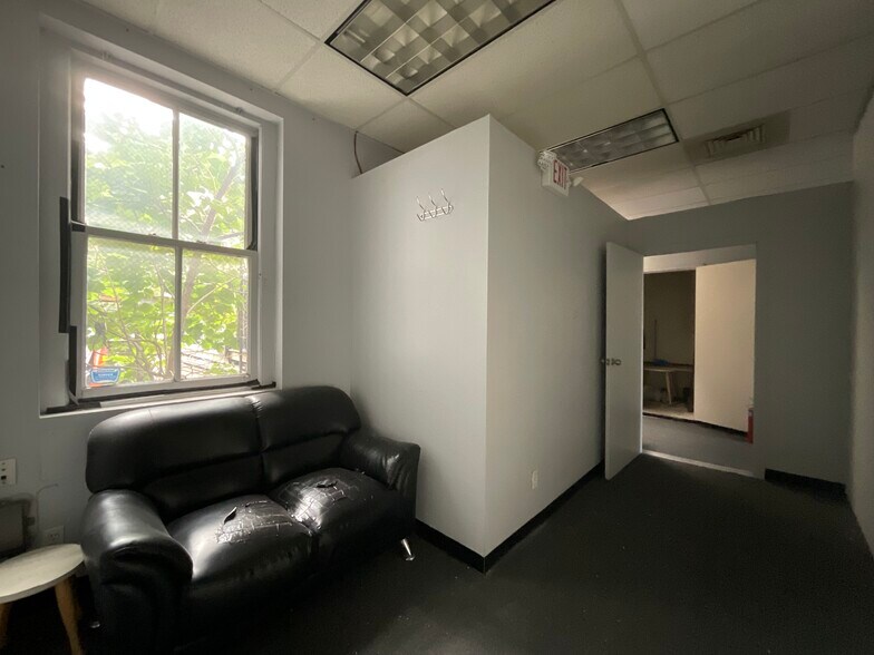 More Photos Of 22-26 4th Ave, Brooklyn Storefront Retail Office For Lease