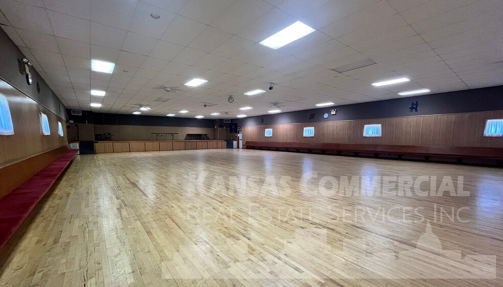 More Photos Of 6115 SE US Highway 40, Tecumseh Specialty For Sale