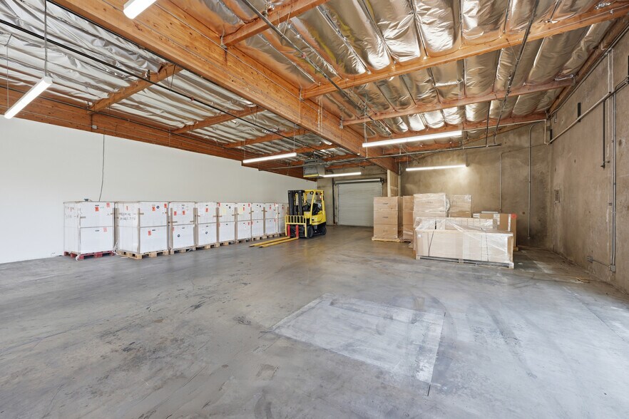 More Photos Of 9170-9190 Camino Santa Fe, San Diego Light Manufacturing For Sale