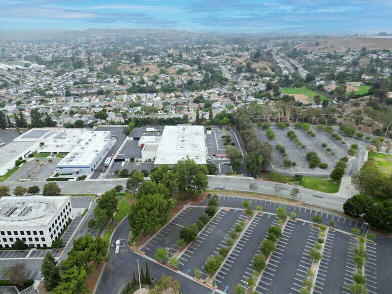 More Photos Of 2001 Saturn St, Monterey Park Light Distribution For Sale