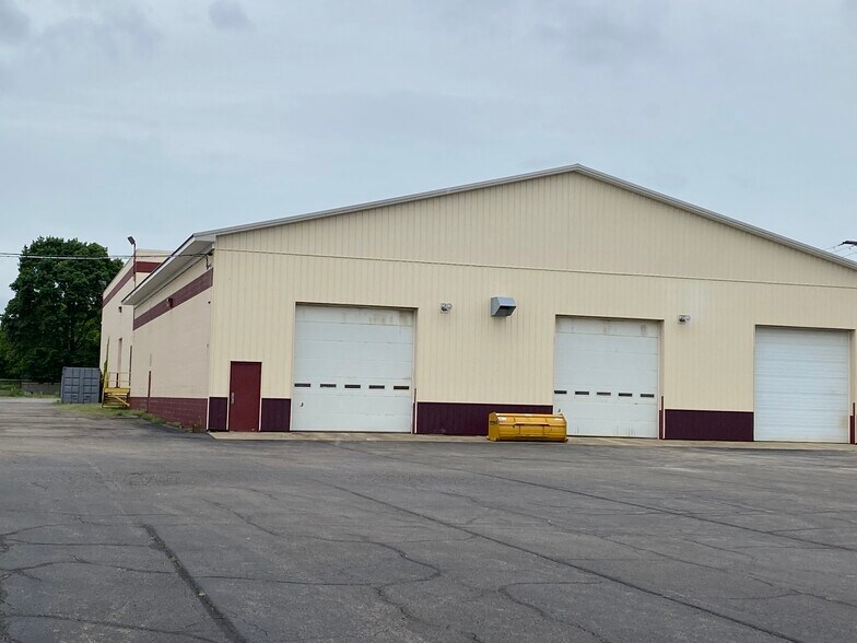 More Photos Of 9356 Main St, Dansville Unknown For Lease