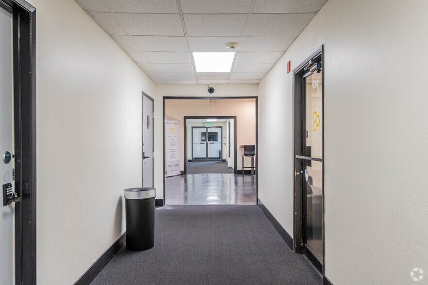 More Photos Of 255 W Moana Ln, Reno Loft Creative Space For Lease
