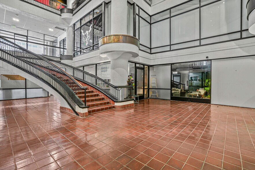 More Photos Of 1202 Kettner Blvd, San Diego Office Residential For Lease