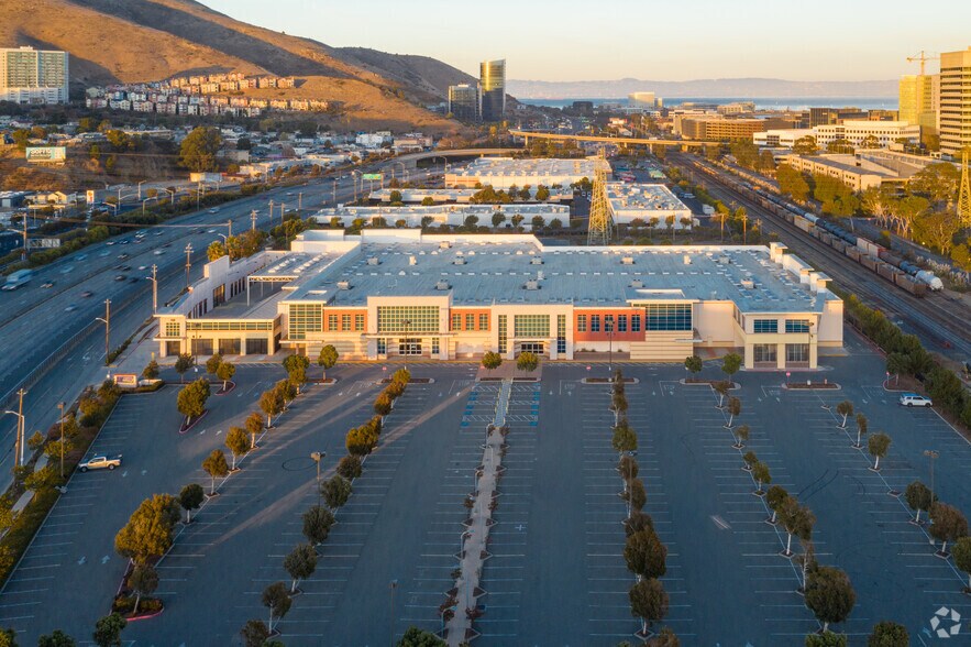 More Photos Of 720 Dubuque Ave, South San Francisco Warehouse For Lease