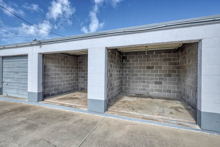 More Photos Of 215 5th Ave, Portland Self Storage For Sale