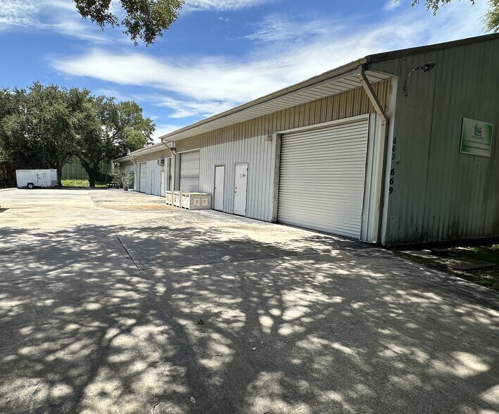 More Photos Of 663 2nd Ln, Vero Beach Warehouse For Sale