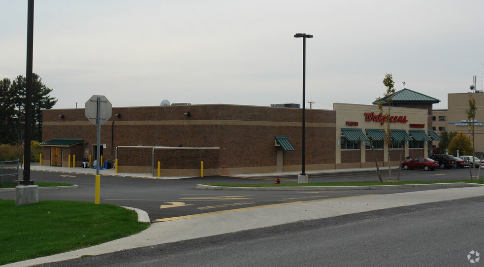 More Photos Of 4999 State Highway 30, Amsterdam Drugstore For Sale