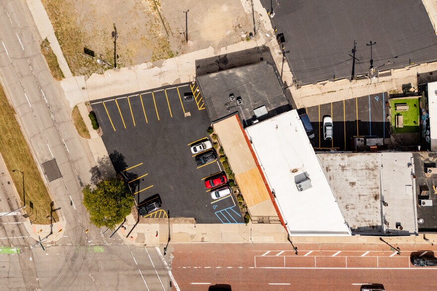 More Photos Of 1842-1846 Michigan Ave, Detroit Storefront Retail Office For Lease